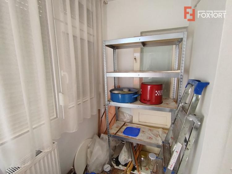 Apartament cu 3 camere decomandat, mobilat în Soarelui
