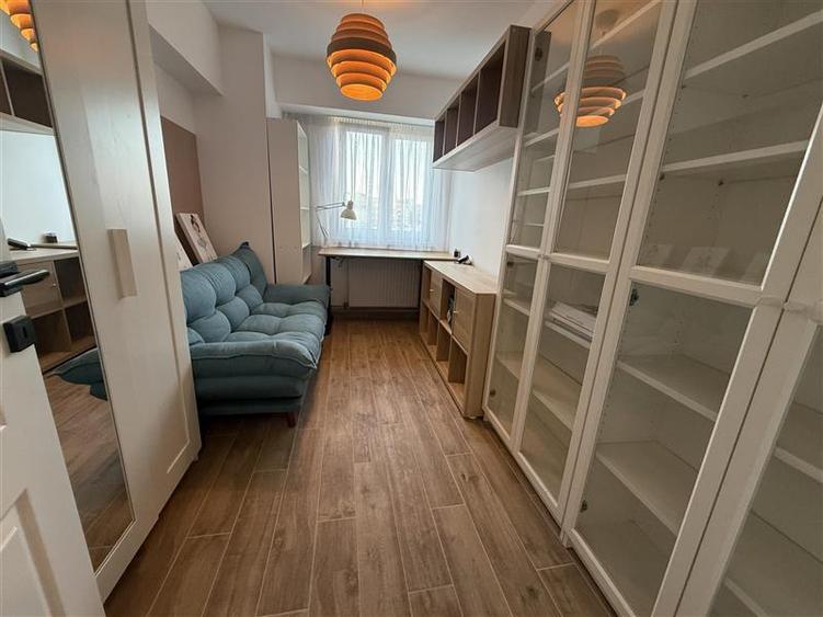 Apartament cu 3 camere decomandat în Ultracentral