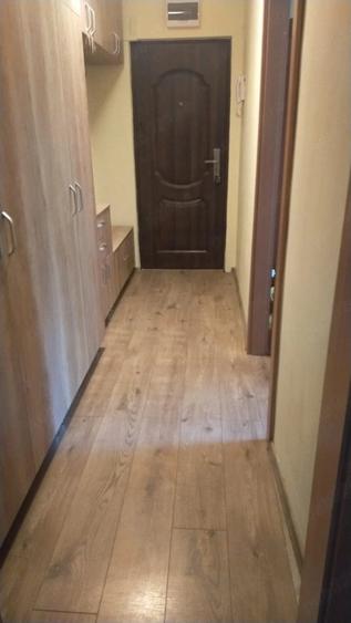 Apartament cu 3 camere semidecomandat în Dâmbovița