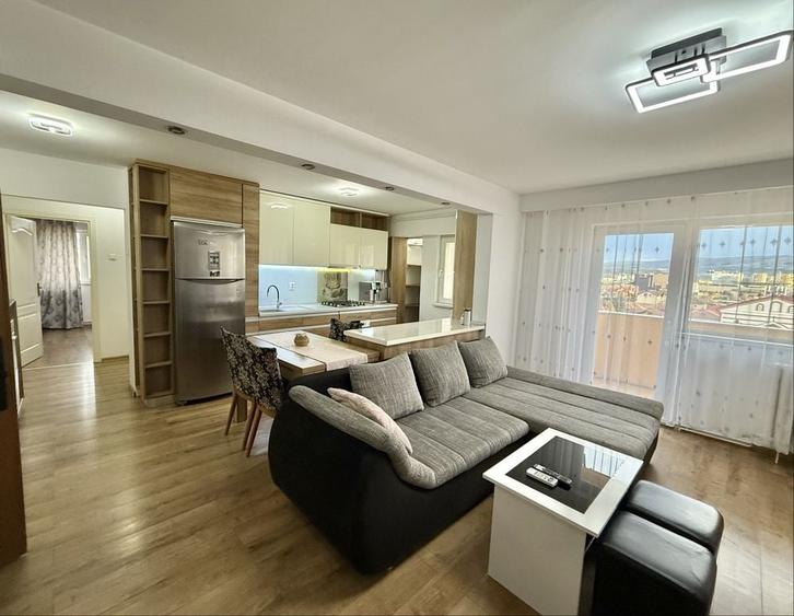 Apartament cu 4 camere decomandat în Aurel Vlaicu