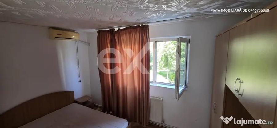 Apartament cu 2 camere semidecomandat în Micro 11