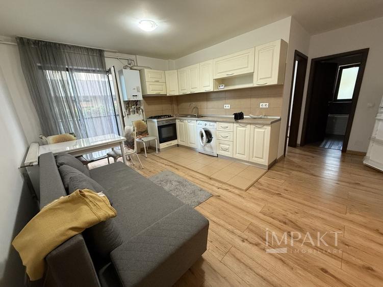 Apartament cu 3 camere semidecomandat, mobilat în Între Lacuri