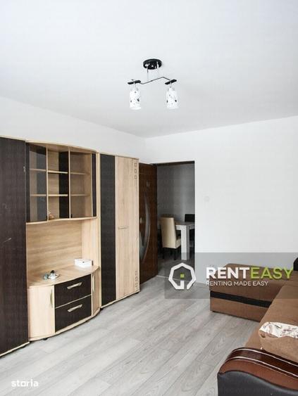 Apartament cu 3 camere decomandat în Independenței