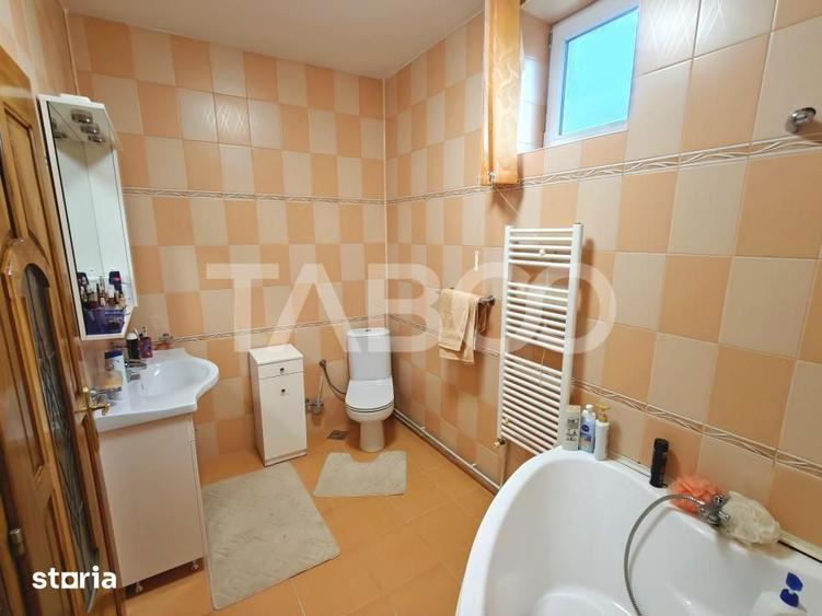Casă cu 4 camere cu Teren 228 Mp în Turnișor