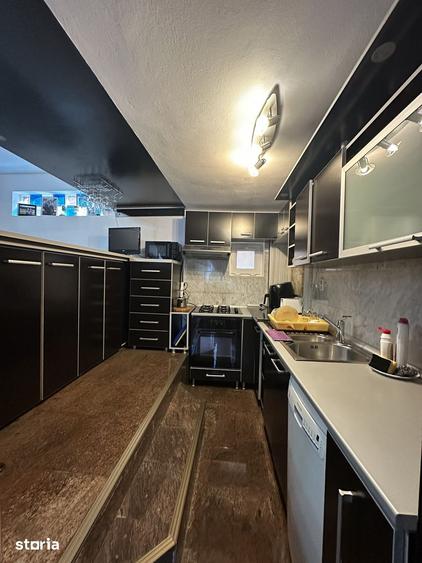 Casă cu 4 camere cu Teren 360 Mp în Blejoi