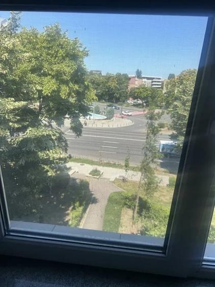 Apartament cu 3 camere decomandat, mobilat în Dacia