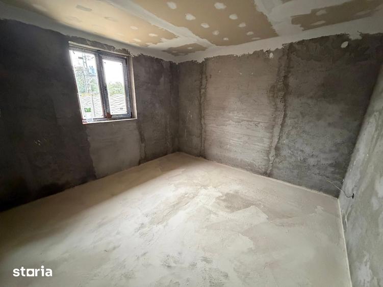Casă cu 4 camere cu Teren 780 Mp în Tichilești