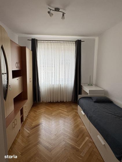 Apartament cu 4 camere în Central