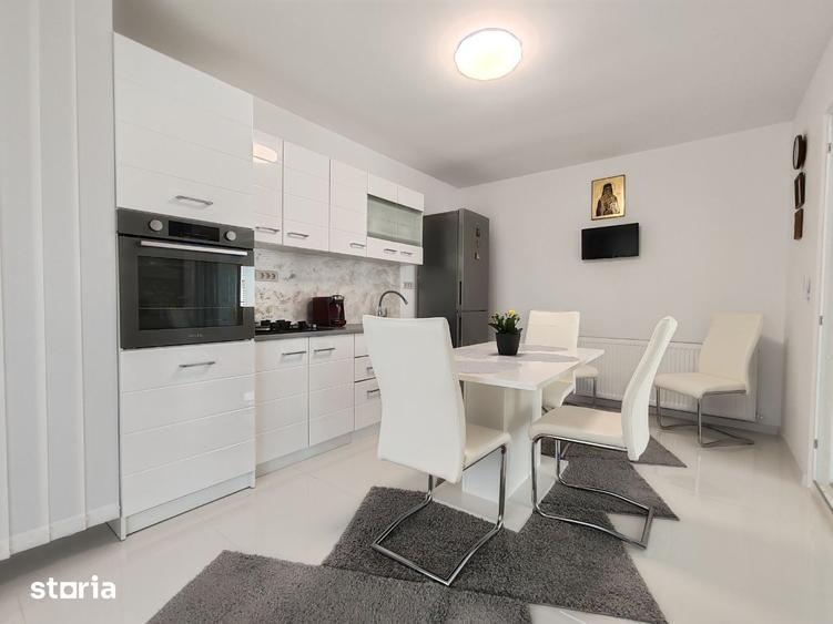 Casă cu 4 camere cu Teren 300 Mp în Craiovei