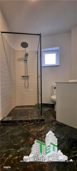 Apartament cu 4 camere decomandat în Victoriei