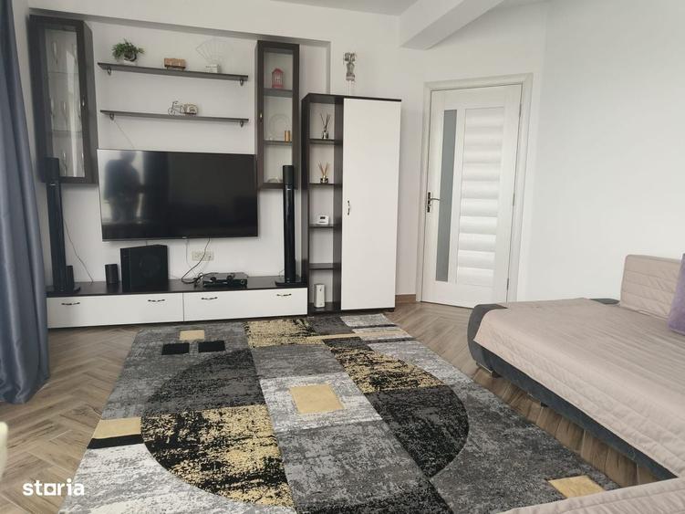 Apartament cu 3 camere în Cristian