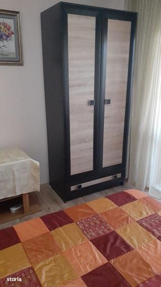Apartament de inchiriat -Zona Stefan cel Mare-240 Euro( 2 camere) - 4