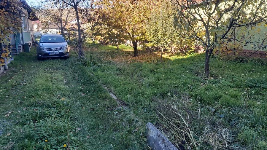 Casă individuală cu 4 camere cu Canalizare în Florești