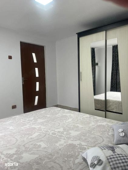 Casă cu 4 camere cu Teren 450 Mp în Călinești