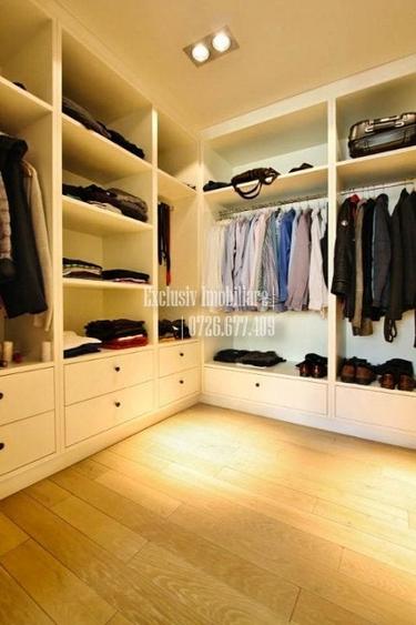 Apartament cu 4 camere decomandat, mobilat în Capitol