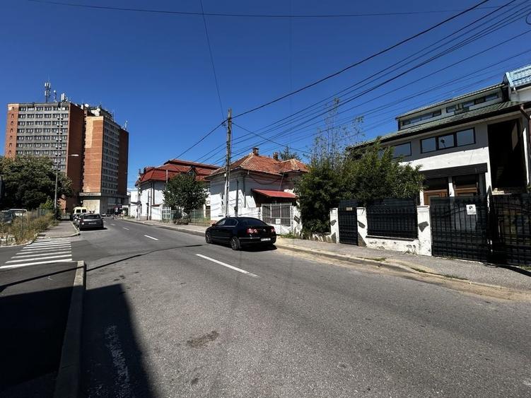 Casă cu 3 camere în Traian
