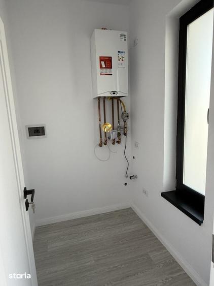 Casă cu 4 camere cu Teren 400 Mp în Central