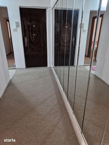 Apartament cu 3 camere în IAR