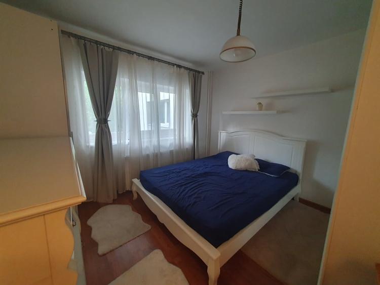 Apartament cu 2 camere decomandat în Aviației