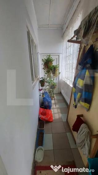 Casă cu 3 camere cu Teren 2800 Mp în Aninoasa
