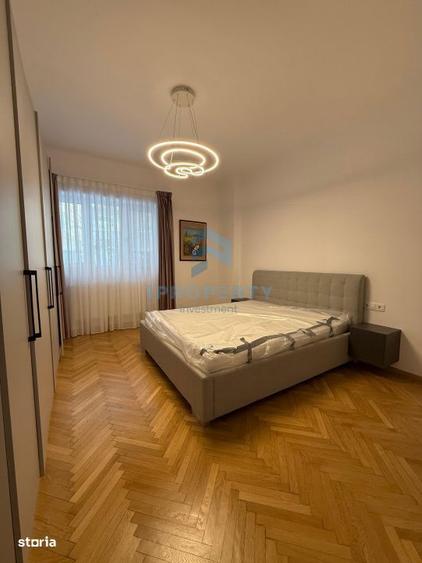 Apartament cu 3 camere, mobilat în Universitate
