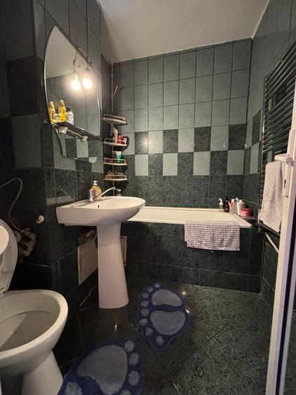 Apartament cu 3 camere decomandat în Gorjului