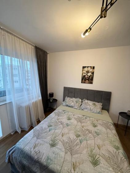 Apartament cu 3 camere decomandat în Dacia