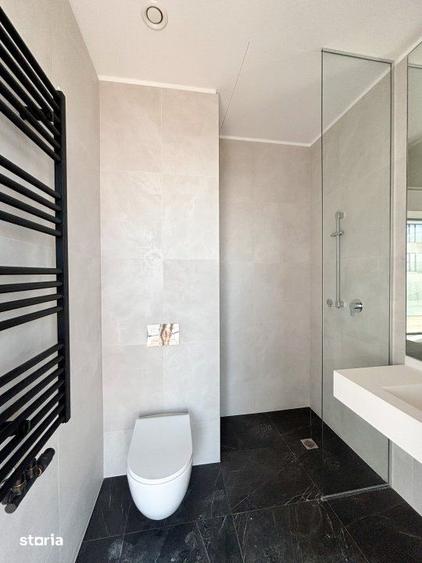Apartament cu 3 camere în Tei
