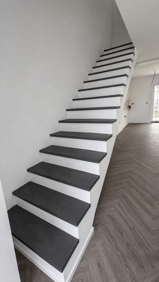 Duplex cu 3 camere cu Canalizare în Urseni