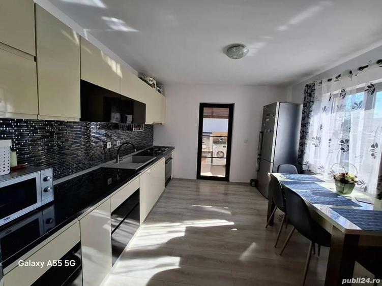 Casă cu 3 camere cu Teren 450 Mp în Letea Veche