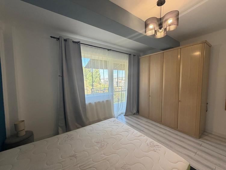 Apartament cu 2 camere semidecomandat, mobilat în Florești
