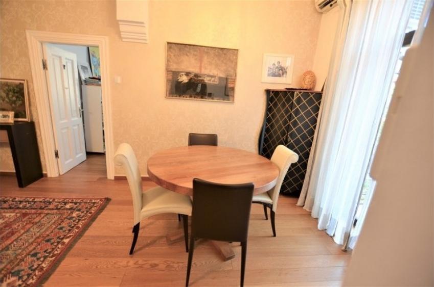 Casă cu 9 camere cu Garaj în Floreasca