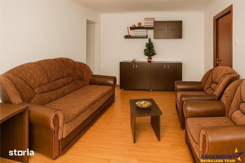 Apartament cu 3 camere semidecomandat în IAR