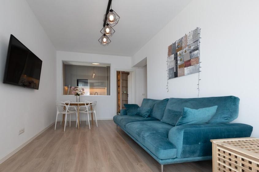 Apartament cu 3 camere decomandat, mobilat în 13 Septembrie