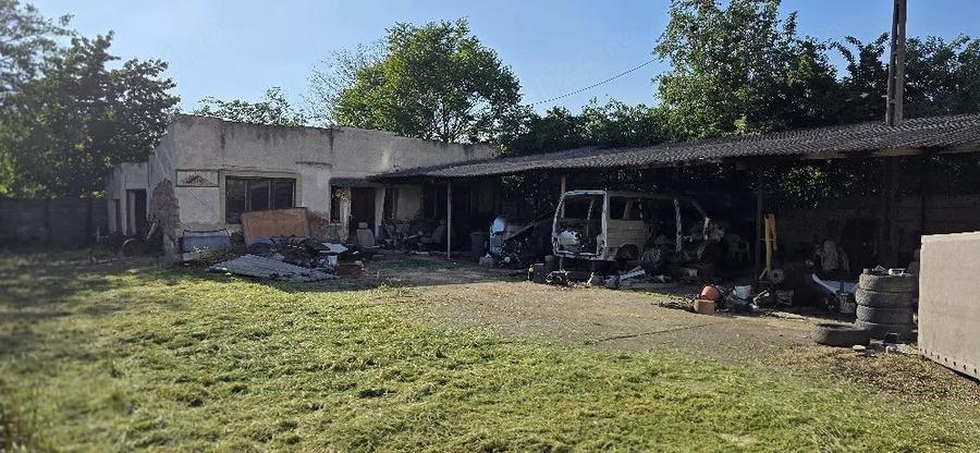 Casă cu 2 camere cu Teren 600 Mp în Elisabetin