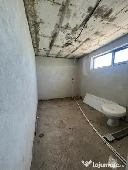 Casă cu 4 camere cu Teren 500 Mp în Ghercești