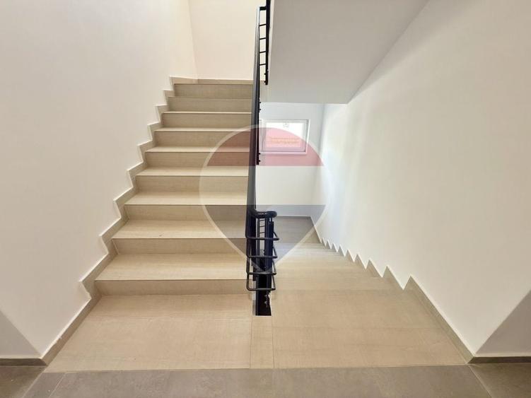 Apartament cu 2 camere decomandat în Grădiște
