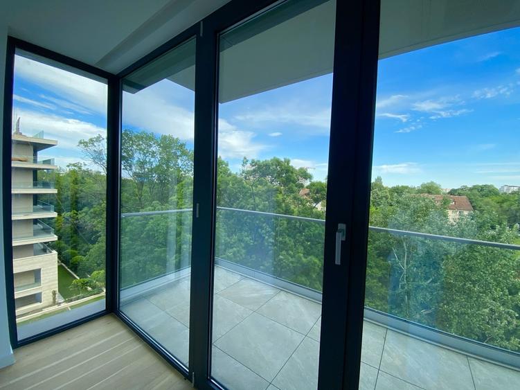Apartament cu 3 camere decomandat în Floreasca