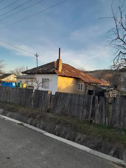 Casă cu Teren 480 Mp în Gura Caliței