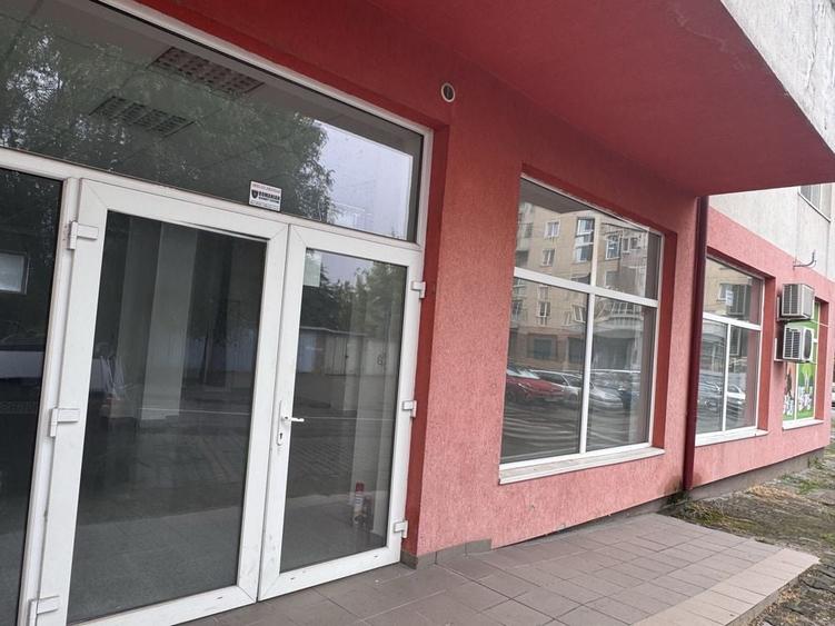 Spațiu comercial, de 120 mp, în 7 Noiembrie