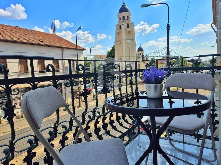 Apartament cu 2 camere semidecomandat în Ultracentral