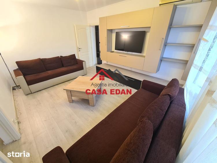 Garsonieră decomandată în Central