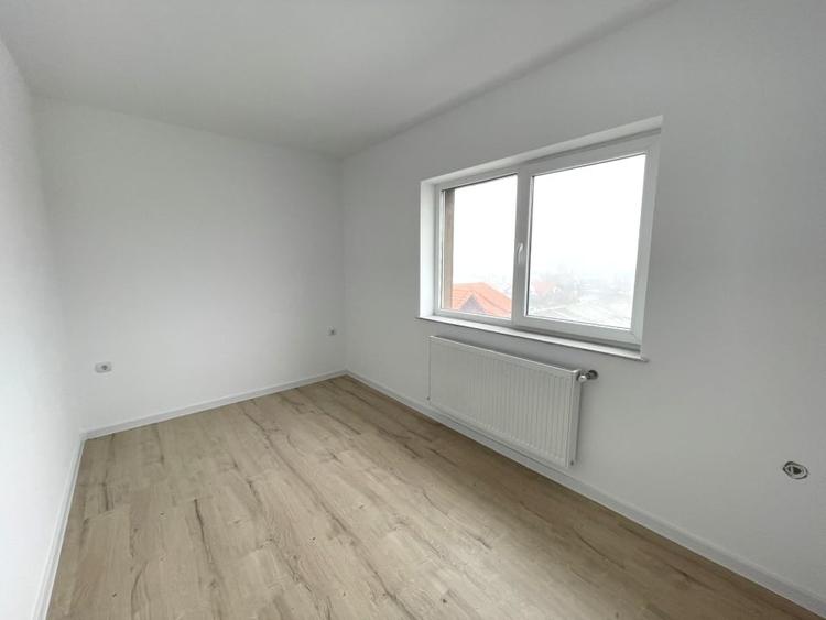 Penthouse cu 5 camere decomandat în Kogălniceanu