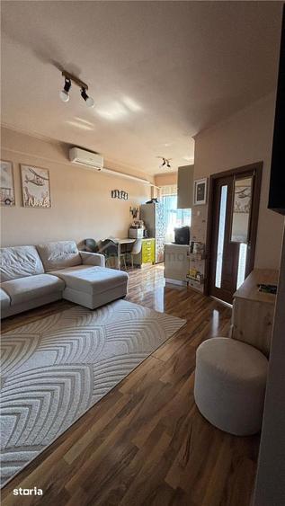 Apartament cu 2 camere decomandat în Paleu