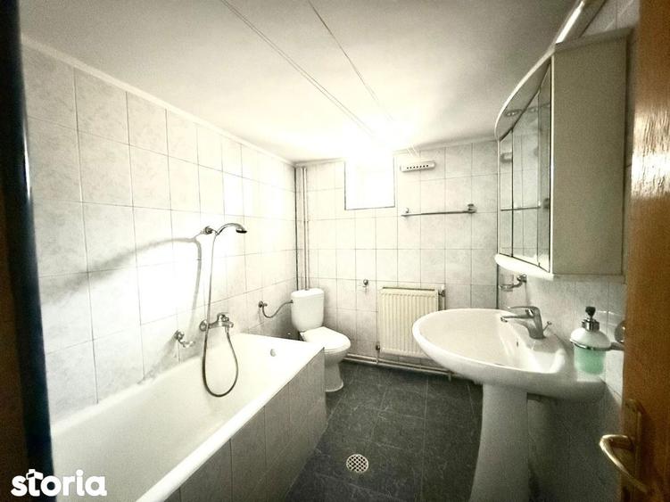 Casă cu 3 camere cu Teren 272 Mp în Poiana Țapului