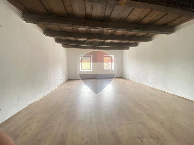 Casa de vanzare in Valchid proprietate cu poten?ial - 4