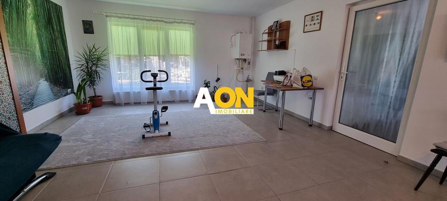 Casă individuală cu 5 camere cu Canalizare în Ciugud
