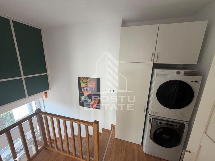 Apartament cu 3 camere semidecomandat, mobilat în Torontalului