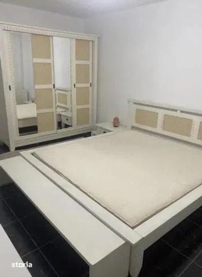 Apartament cu 4 camere decomandat în Rahova