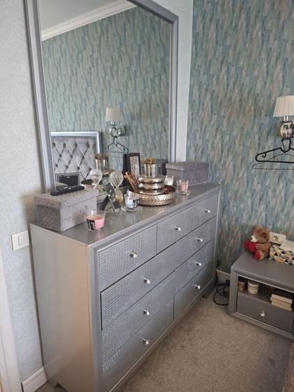 Apartament cu 2 camere decomandat, mobilat în Sălăjan